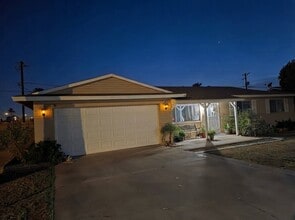 Building Photo - 3901 W Glenn Dr