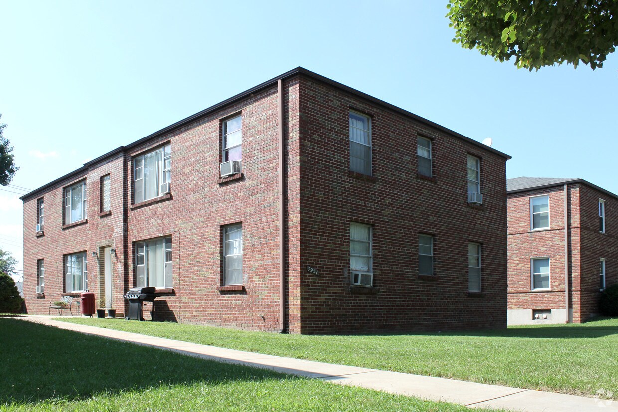 Building Photo - 3951 Jamieson Ave