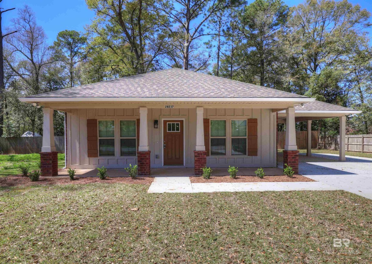 Foto principal - 28237 3rd Ave