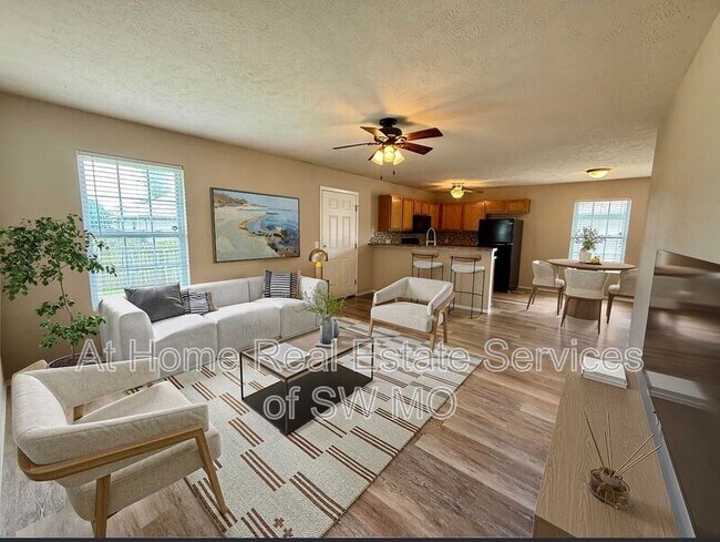 Foto del edificio - 5610 W Sugar Pine Dr