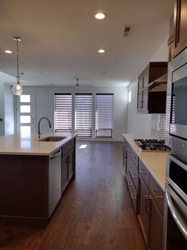 Foto del edificio - Gorgeous Home In Harris Ranch