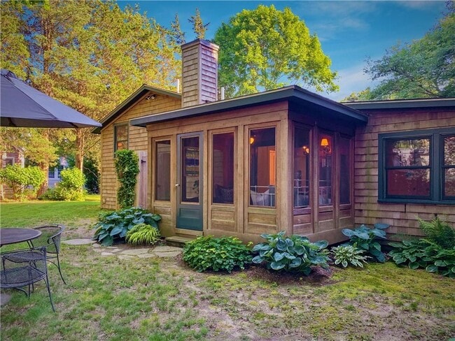 Foto del edificio - 95 Wood Ln