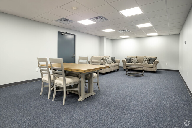 Community Room - The Courtyard at Cazenovia