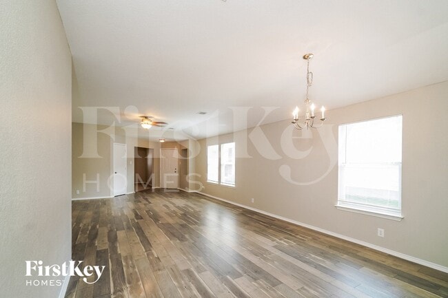 Foto del edificio - 344 Cattle Run