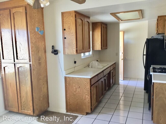 Building Photo - 4 br, 2.5 bath House - 2020 Neptune Ave