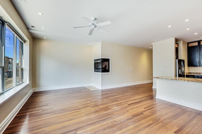 Foto del edificio - 1746 W North Ave