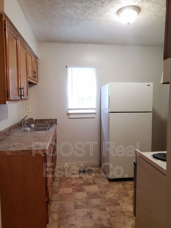 Building Photo - 1075 Forest St