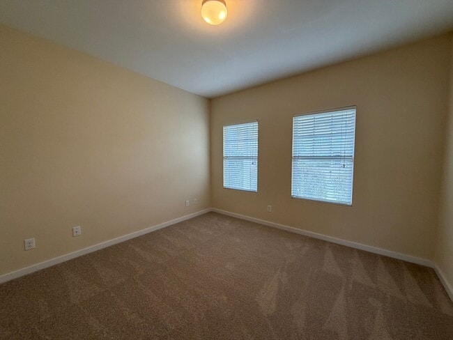 Building Photo - 1328 Shaw Ave