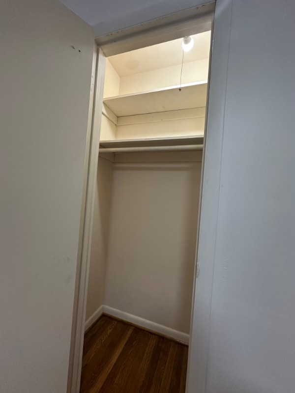 Foto del edificio - 1608 Jarvis Ave