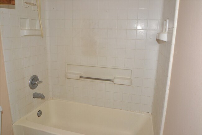 Foto del edificio - 304 Dell Ct