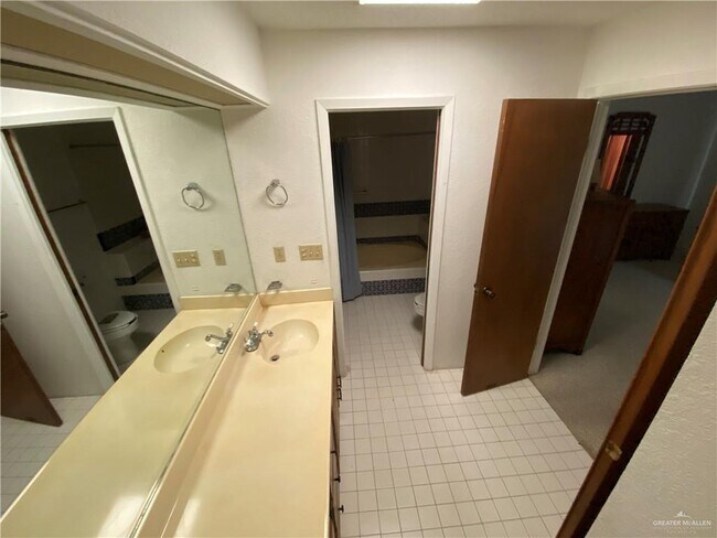 Foto del edificio - 4524 N 1st Ln