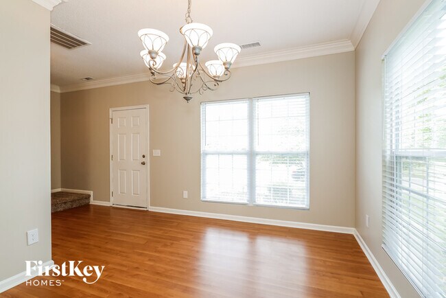 Building Photo - 4424 Golden View Dr