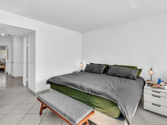 Foto del edificio - 2 bedroom in North Miami Beach FL 33179