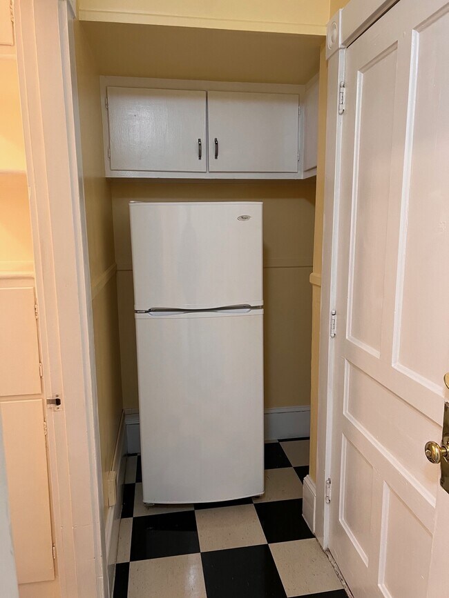 Foto del edificio - 116 N Seminary St