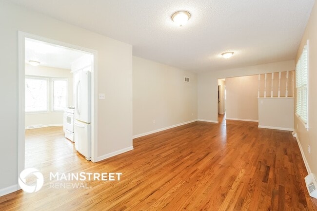 Foto del edificio - 410 N E Sharon St