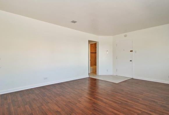Building Photo - 8450 S Cottage Grove Ave