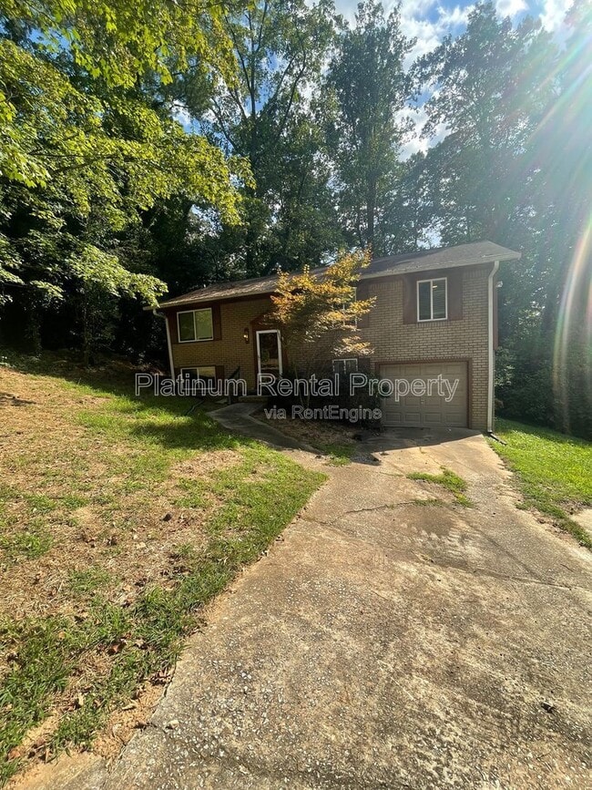 Photo - 2564 Timberly Dr SE House