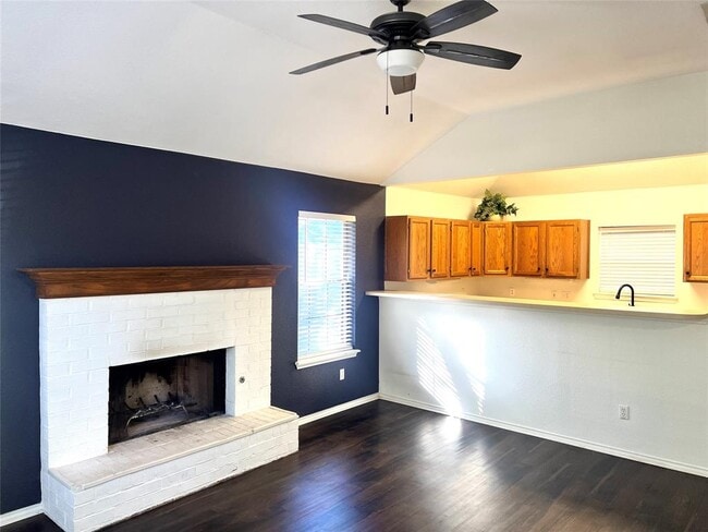 Foto del edificio - 1747 Windy Park Cir