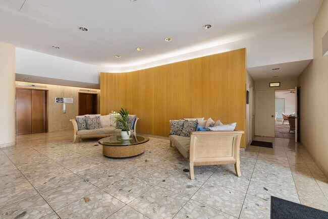 Foto del edificio - 999 Wilder Ave