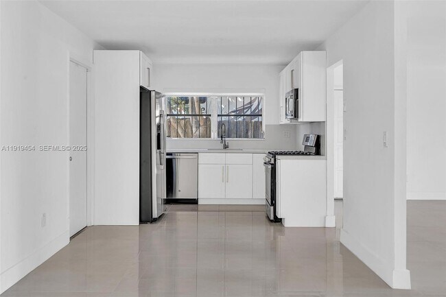 Foto del edificio - 13011 SW 80th St