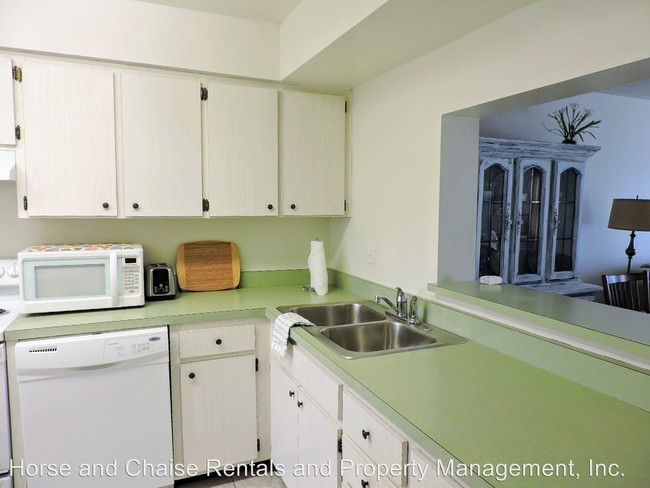 Building Photo - 950 Tarpon Center Dr
