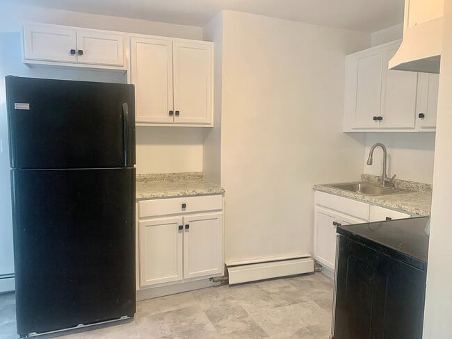 kitchen - 15 School St