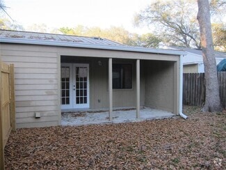Building Photo - 7019 SW 21st Ln