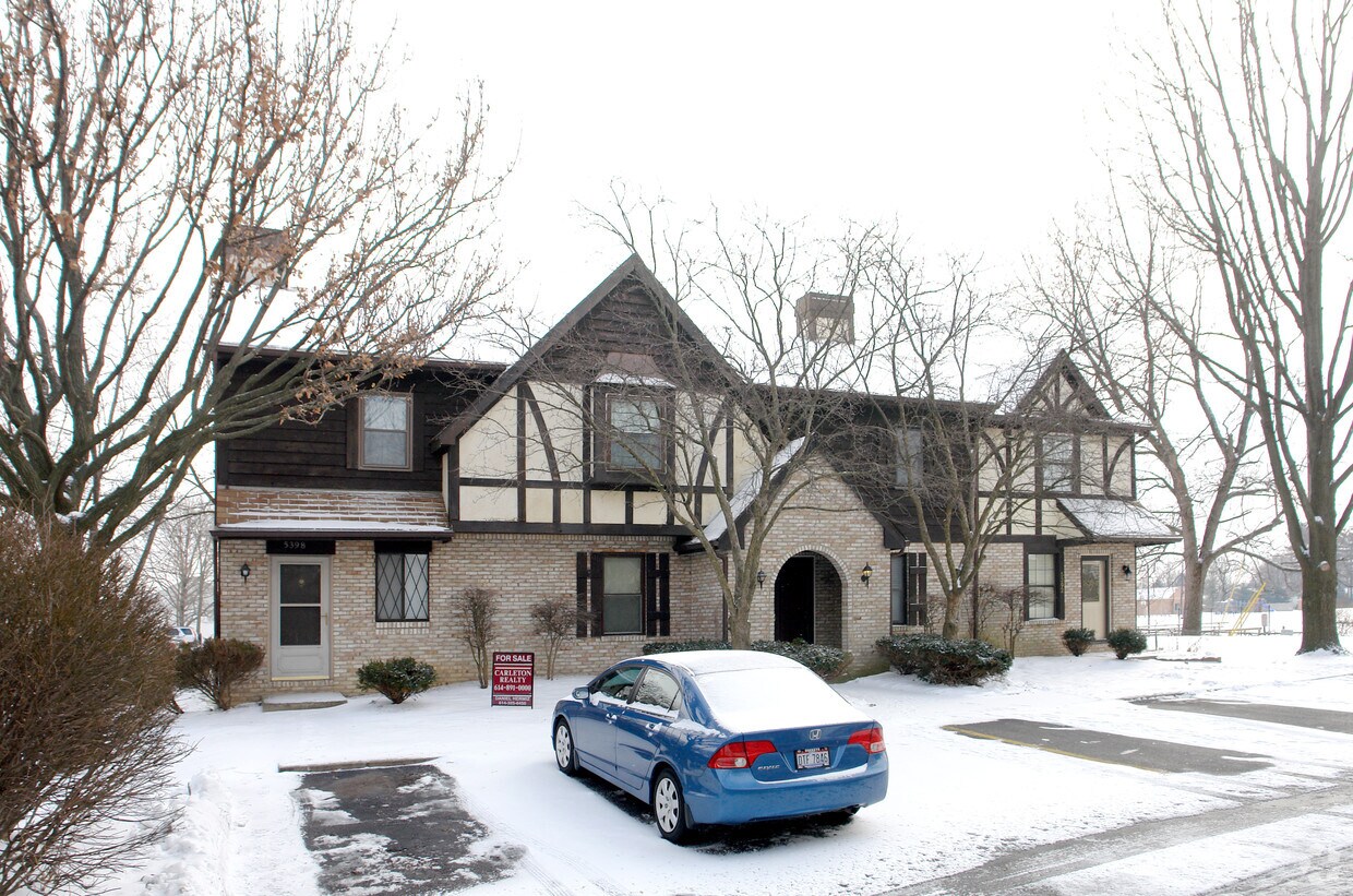 Building Photo - 5392-5398 Ponderosa Dr
