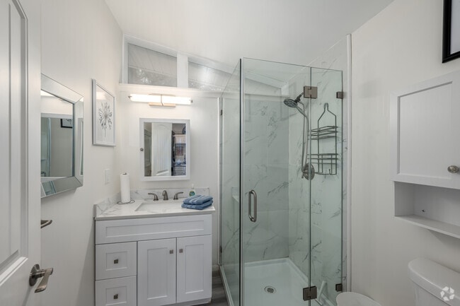 6681 La Jolla Dr - 1BR, 1BA - 450SF - Primary Bathroom - 6679-6681 La Jolla Dr