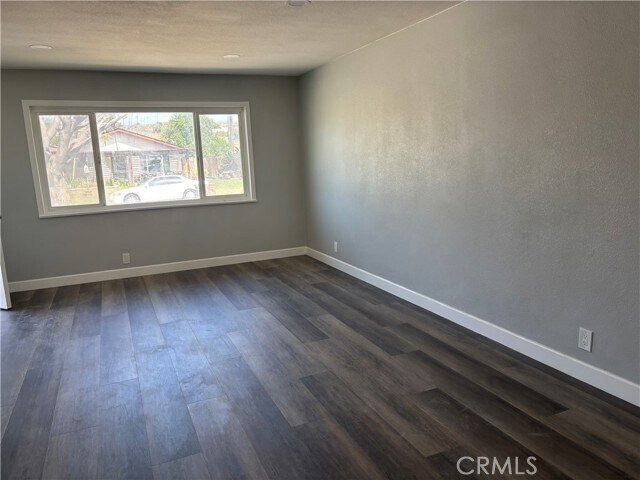 Foto del edificio - 759 Chino Ln