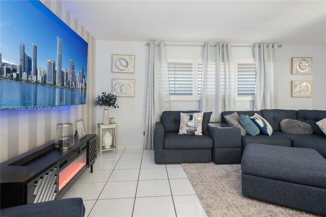 Foto del edificio - 5640 Hayes St