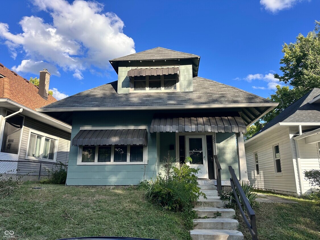 Foto del edificio - 1825 Holloway Ave