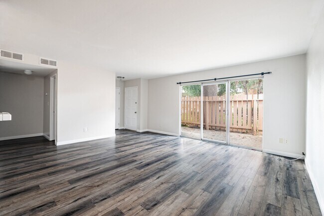 Foto del edificio - 2 bed 1 bath unit in Hacienda Heights, CA 91745