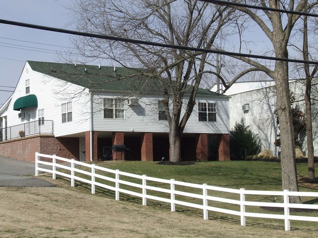 Building Photo - South Cannon Apartments