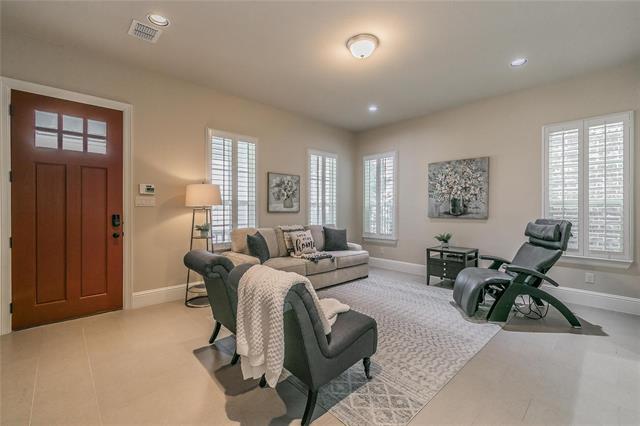 Building Photo - 354 Loma Alta Dr