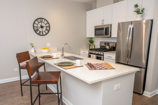 Foto del edificio - The Residence at the Glen Town Center