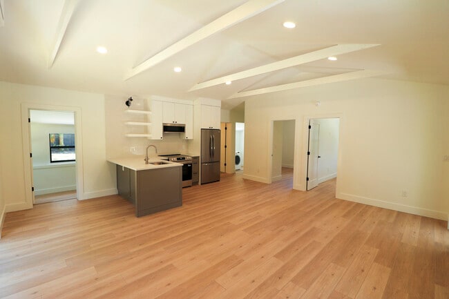 Foto del edificio - 2101 Riverland Rd