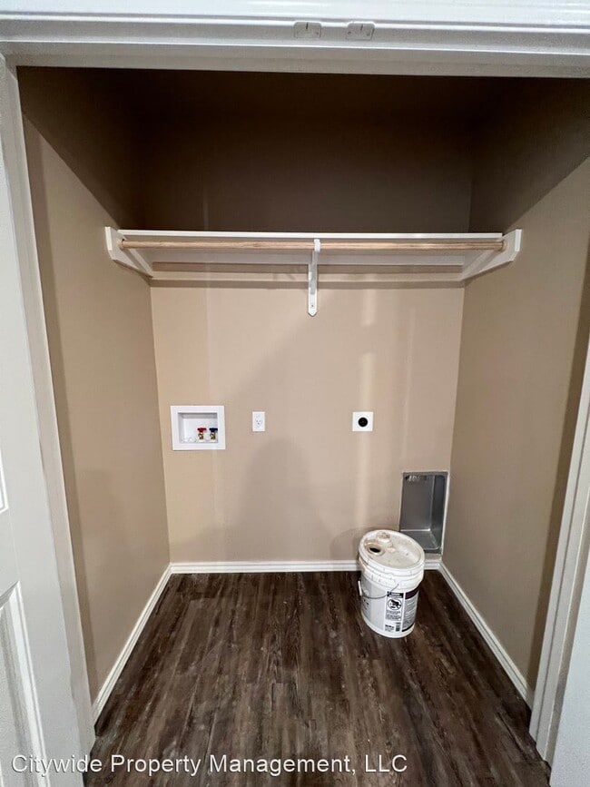 Foto del edificio - 3 br, 2 bath House - 2411 N Ave N