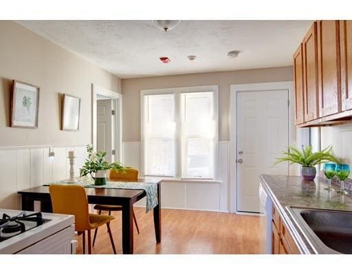 Building Photo - 31 S Stowell St