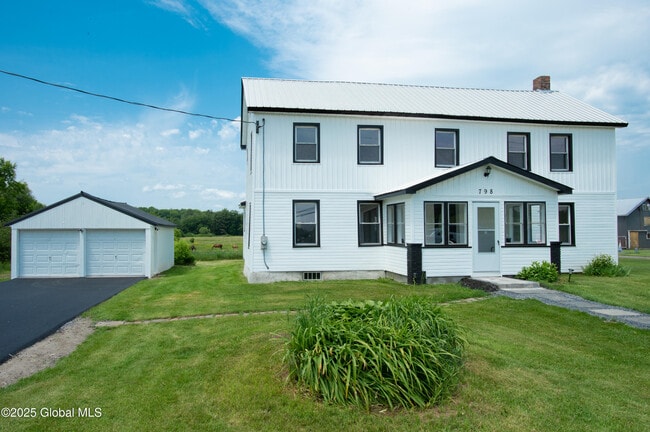 Building Photo - 798 NY-29