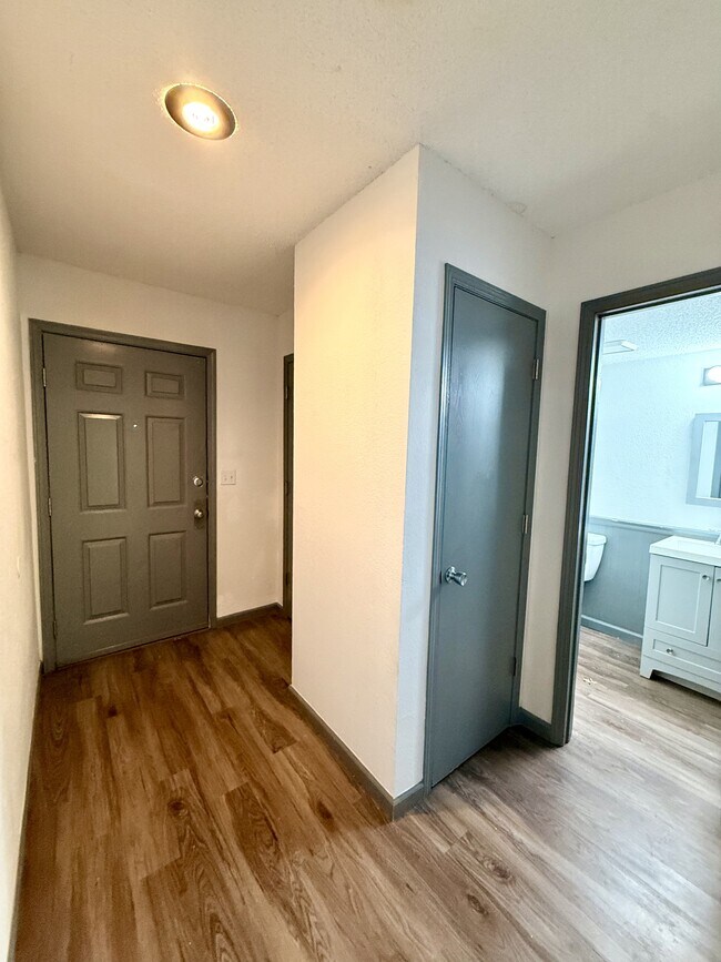 Foto del edificio - 215 NE Timbercreek Dr