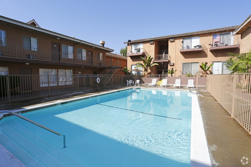 Terrace Pointe Apartments Rentals Van Nuys, CA