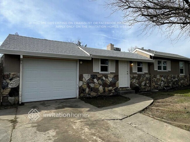 Foto del edificio - 3096 Yellowstone Ln