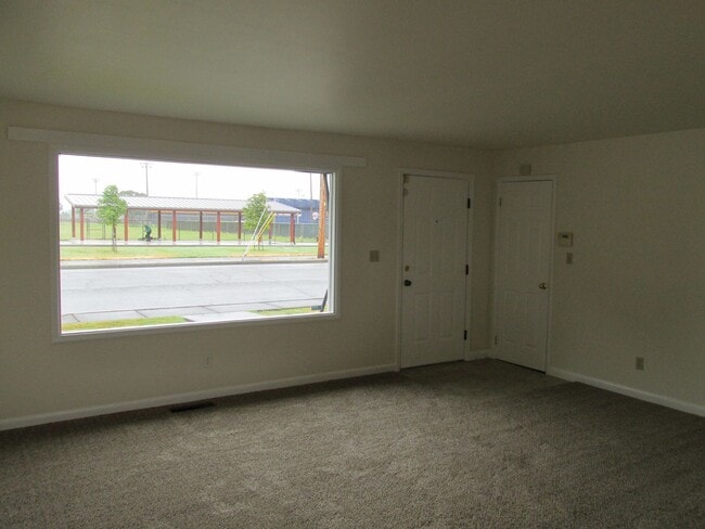 Foto del edificio - 2 Bedroom house in Burlington