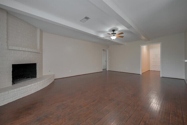 Building Photo - 8119 La Roche Ln