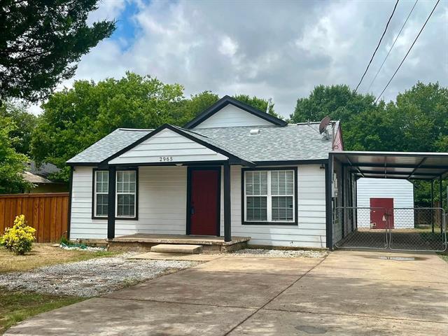 Building Photo - 2965 Clovis Ave