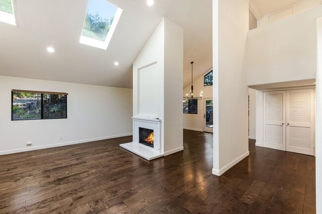Building Photo - 4107 Pine Hollow Rd