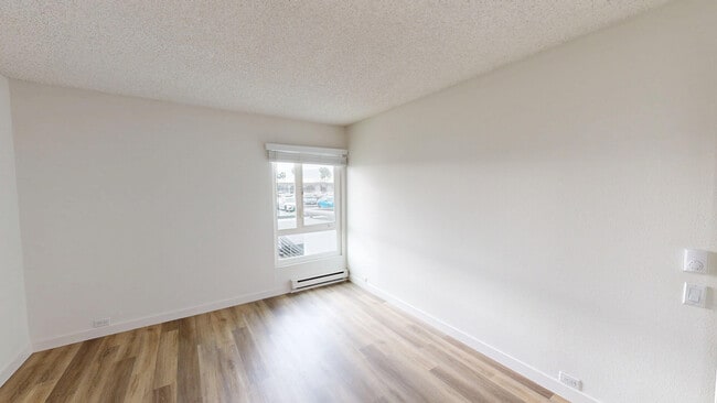 Interior Photo - Eight 80 Newport Beach