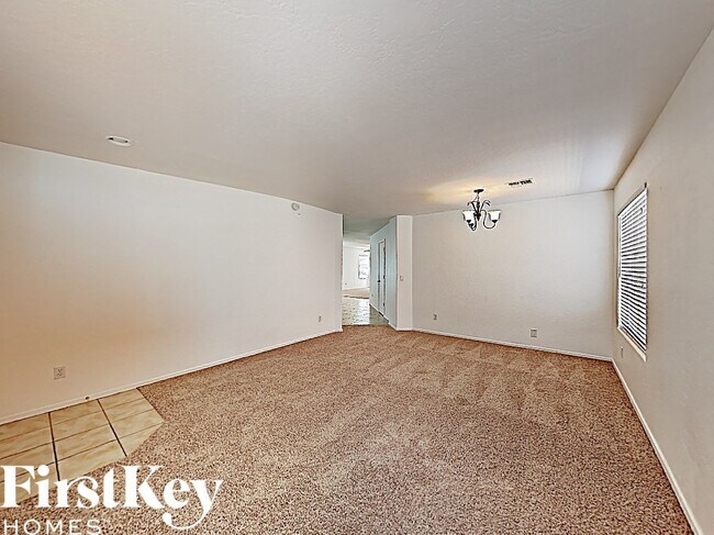 Foto del edificio - 33140 N Cat Hills Ave