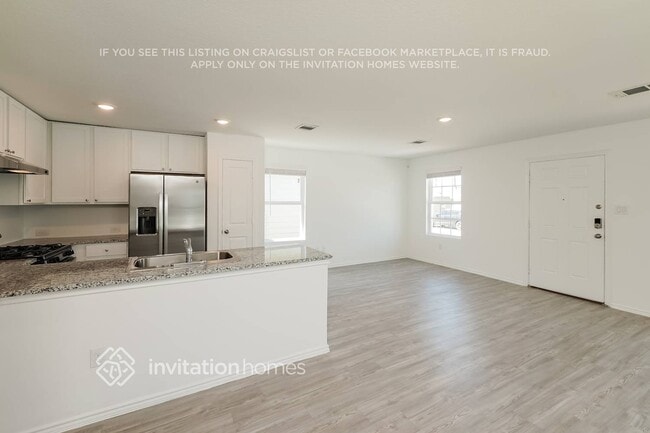 Building Photo - 8314 Piedra Medina